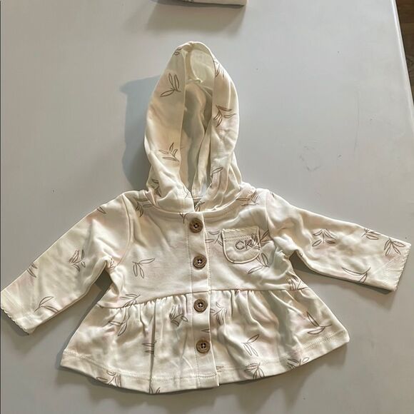 Calvin Klein Cream and Pink Baby Set - Picture 4 of 7